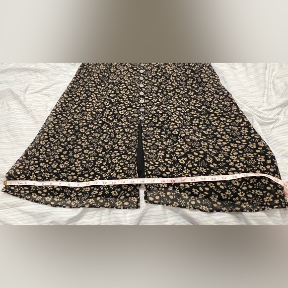 Madewell Dress - Black floral midi dress with front slit - Picture 11 of 11